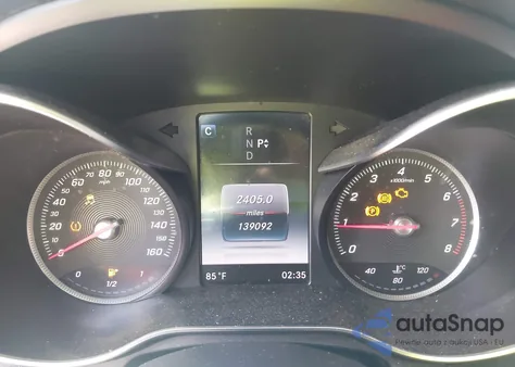 2016 Mercedes-Benz C 300 4Matic/Luxury 4Matic/Sport 4Matic z USA, uszkodzony, nr VIN 55SWF4KB3GU104717